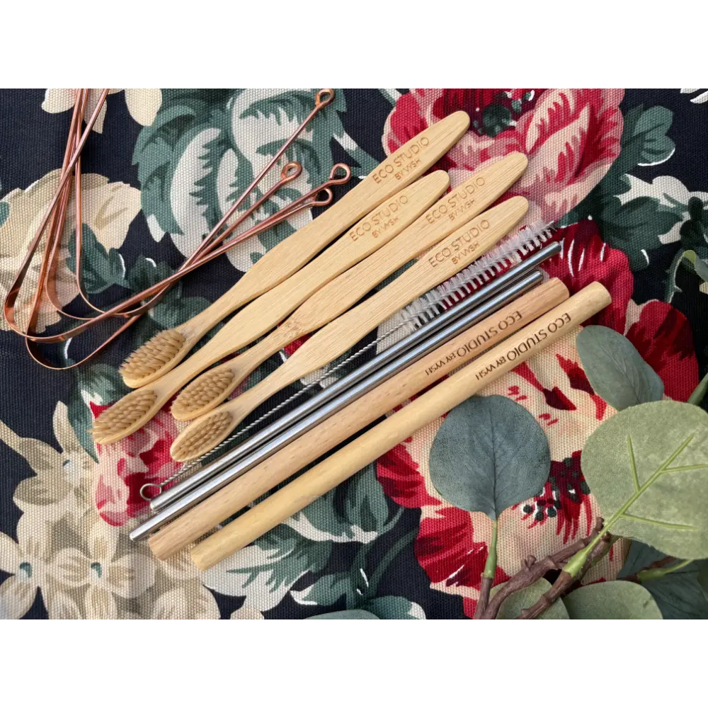 Family Kit - 4 Brushes + 4 Tongue Cleaner Ring + 2 Bamboo Straws + 2 Ss Straw + Straw Cleaner