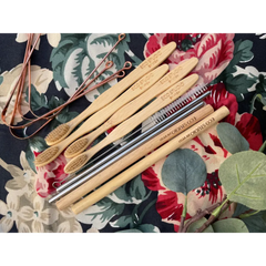Family Kit - 4 Brushes + 4 Tongue Cleaner Ring + 2 Bamboo Straws + 2 Ss Straw + Straw Cleaner