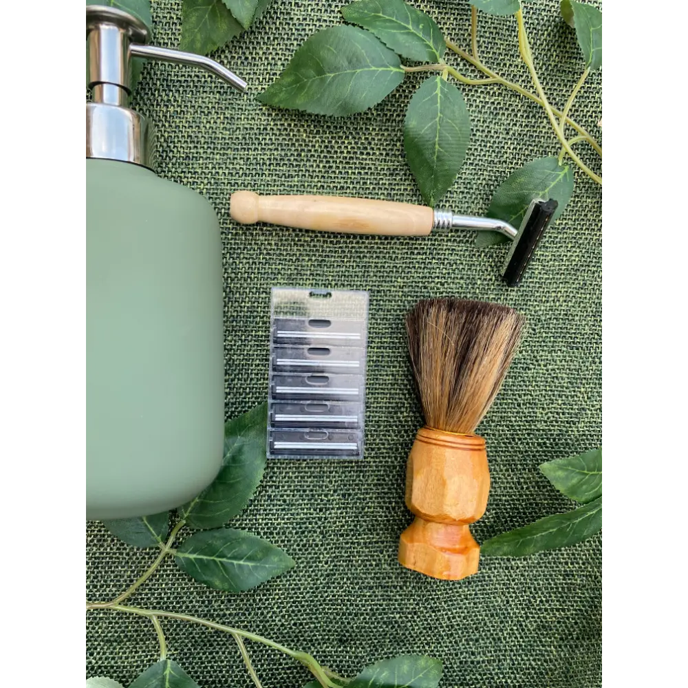 Beard Kit - Razor + Cartridges + Shaving Brush