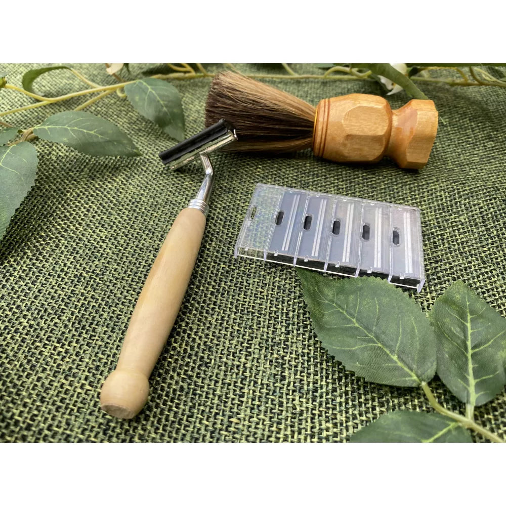 body - beard hair kit - razor + cartridges + shaving brush