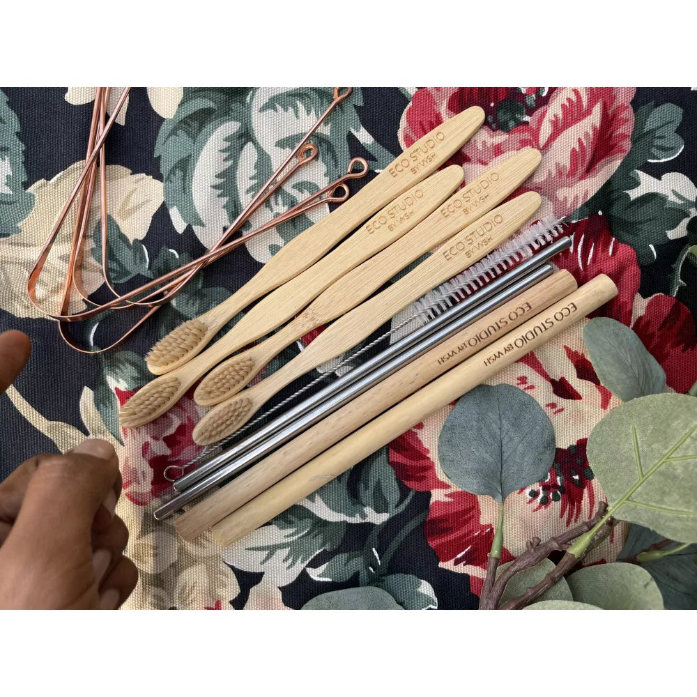 Family kit - 4 brushes + 4 Tongue cleaner ring + 2 bamboo straws + 2 SS straw + straw cleaner