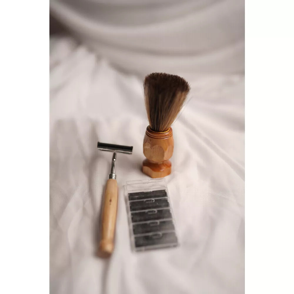 body - beard hair kit - razor + cartridges + shaving brush