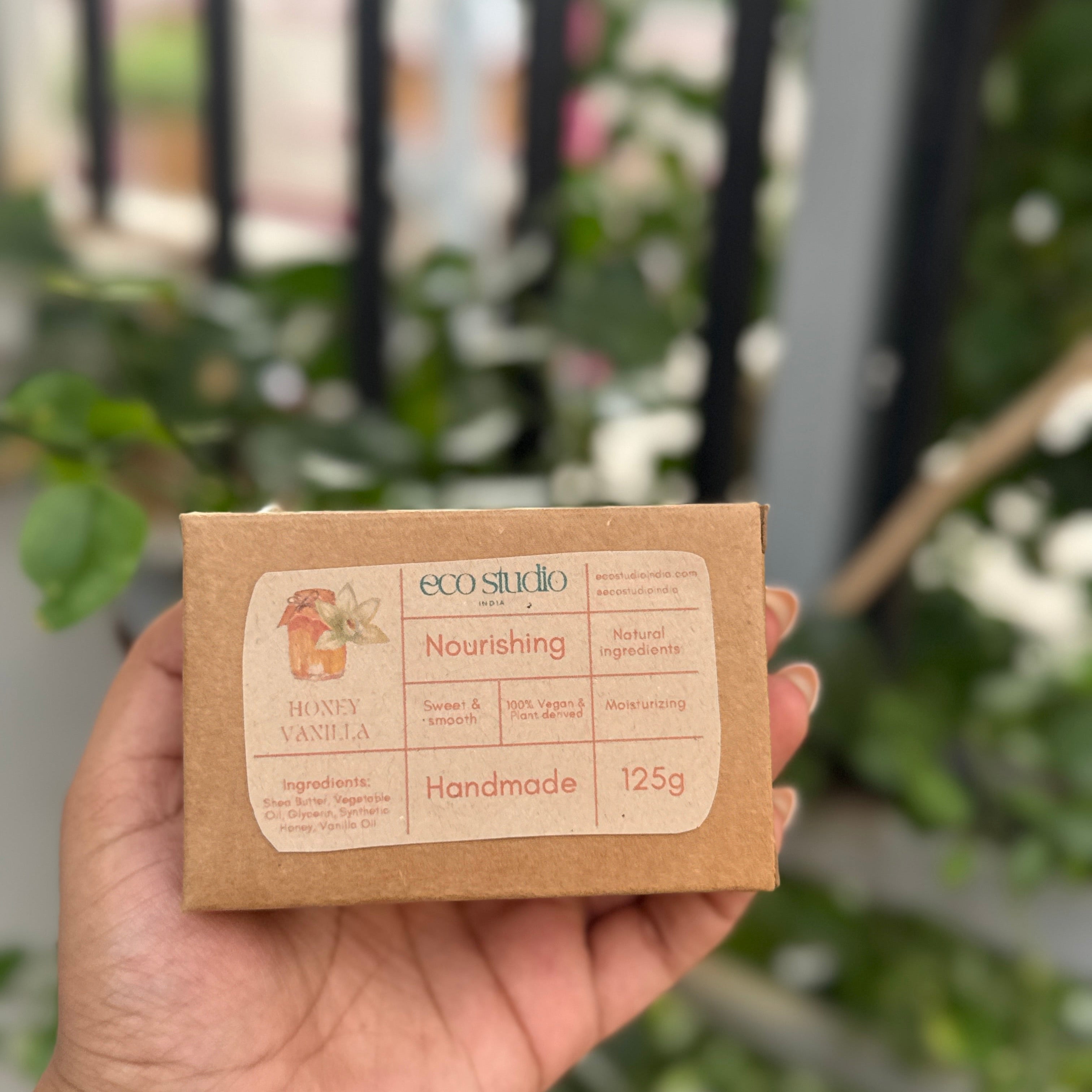 Honey Vanilla - Handmade Vegan Soap Bar – Luxurious, Hydrating & Skin-Nourishing Cleanser for body and face