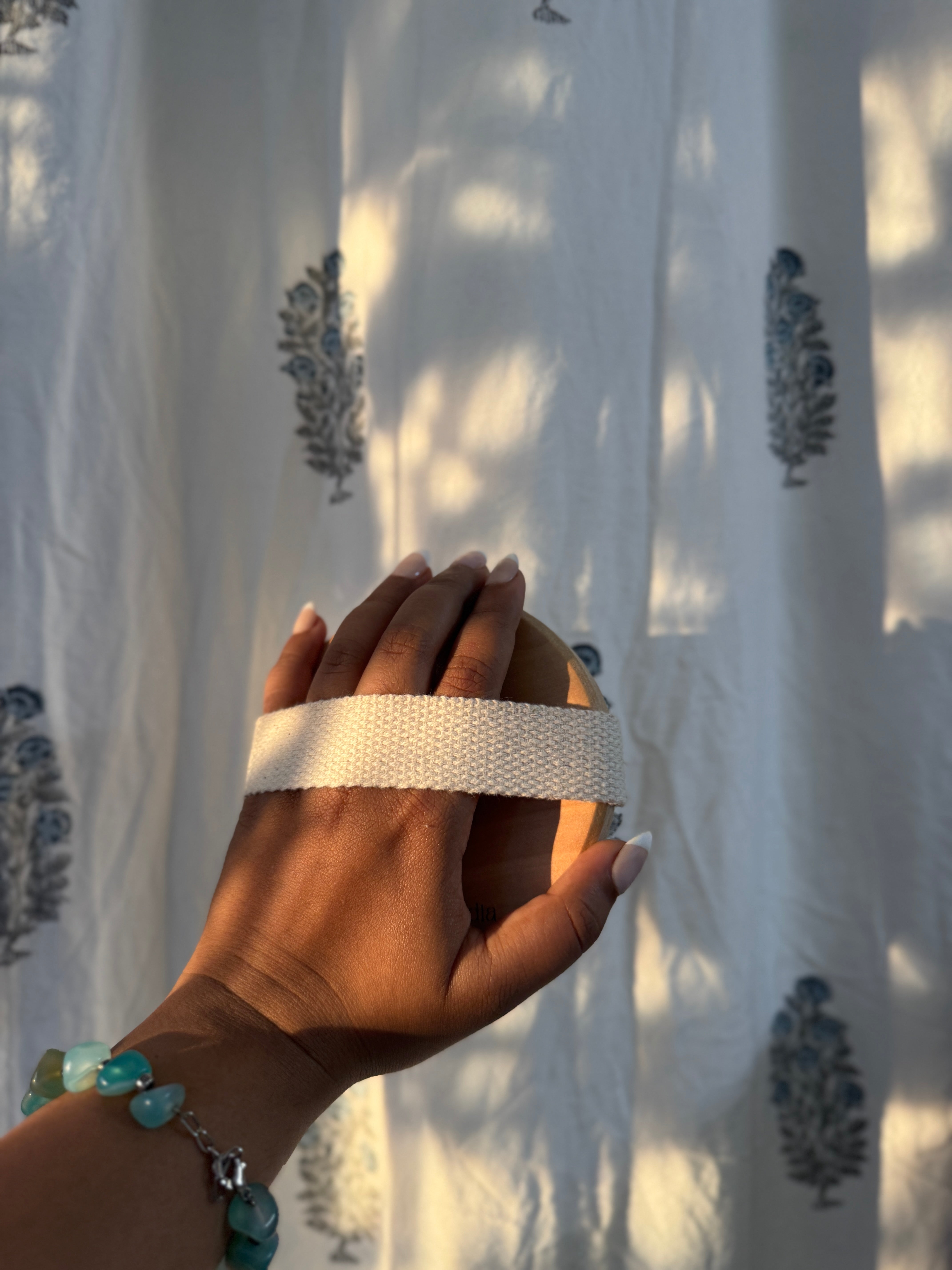 Round Dry Brush for Lymphatic drainage & Skin Exfoliation