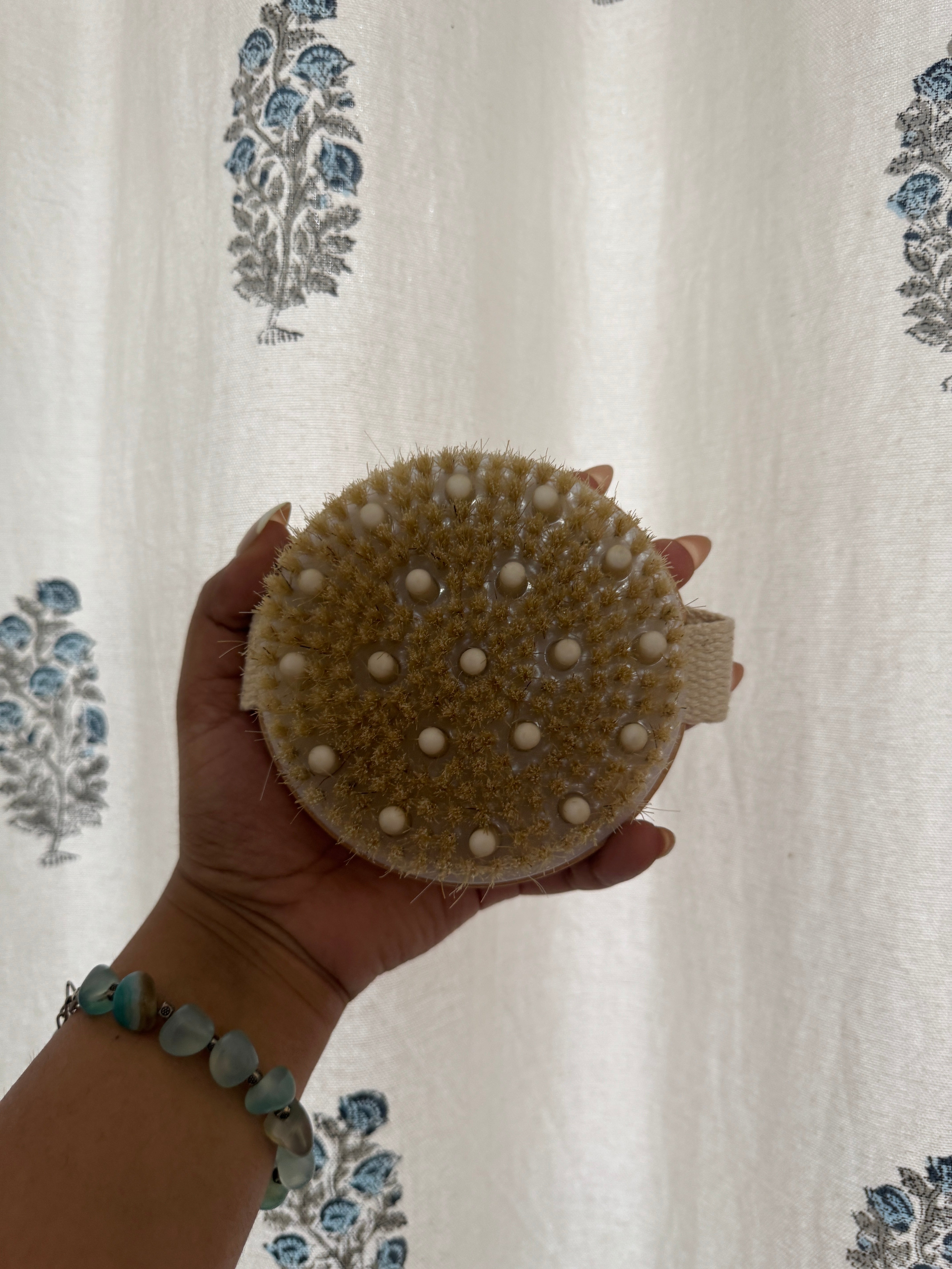 Round Dry Brush for Lymphatic drainage & Skin Exfoliation