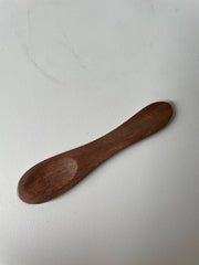 Spatula for skincare